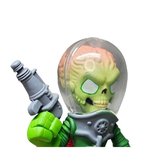Funko Mystery Mini Sci-Fi Series 1 Martian Mars Attacks Figure With Helmet 1/72 - Picture 3 of 9